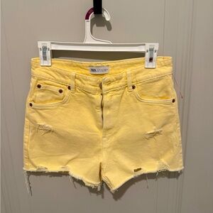 ZARA WOMENS DENIM SHORT SIZE 4